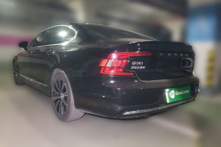 Used Volvo S90 New Energy 2021 T8 eDrive Hybrid Zhiyi Luxury Edition Rear Left 45 Deg