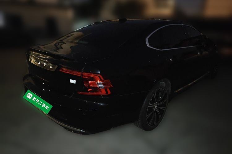 Used Volvo S90 New Energy 2021 T8 eDrive Hybrid Zhiyi Luxury Edition Rear Right 45 Deg