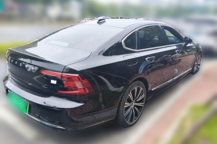 Used Volvo S90 New Energy 2021 T8 eDrive Hybrid Zhiyi Luxury Edition Rear Right 45 Deg