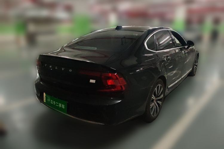 Used Volvo S90 New Energy 2021 T8 e-Drive Hybrid Luxury Edition Rear Right 45 Deg