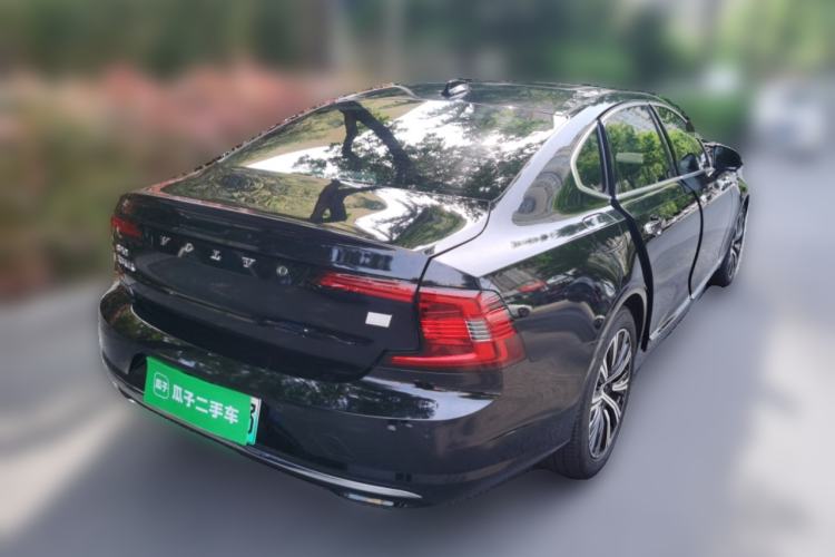 Used Volvo S90 New Energy 2021 T8 eDrive Hybrid Zhiyi Luxury Edition Rear Right 45 Deg