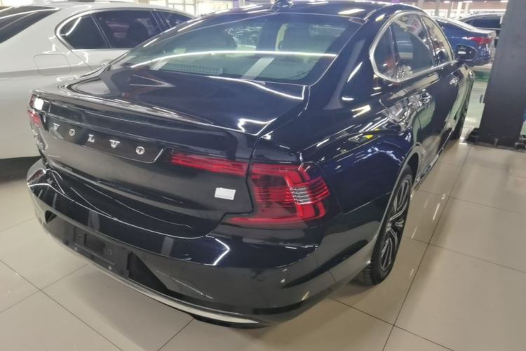 Used Volvo S90 New Energy 2021 T8 eDrive Hybrid Zhiyi Luxury Edition Rear Right 45 Deg
