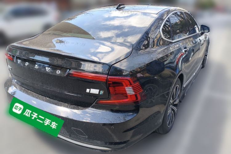 Used Volvo S90 New Energy 2021 T8 eDrive Hybrid Zhiyi Luxury Edition Rear Right 45 Deg