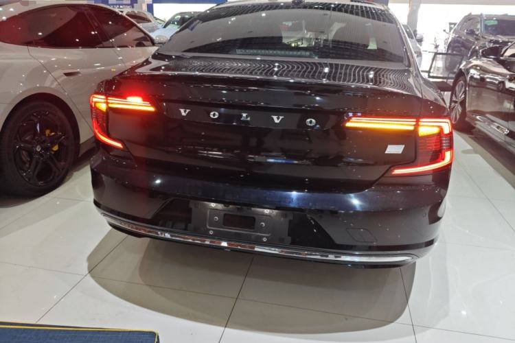 Used Volvo S90 New Energy 2021 T8 eDrive Hybrid Zhiyi Luxury Edition Rear