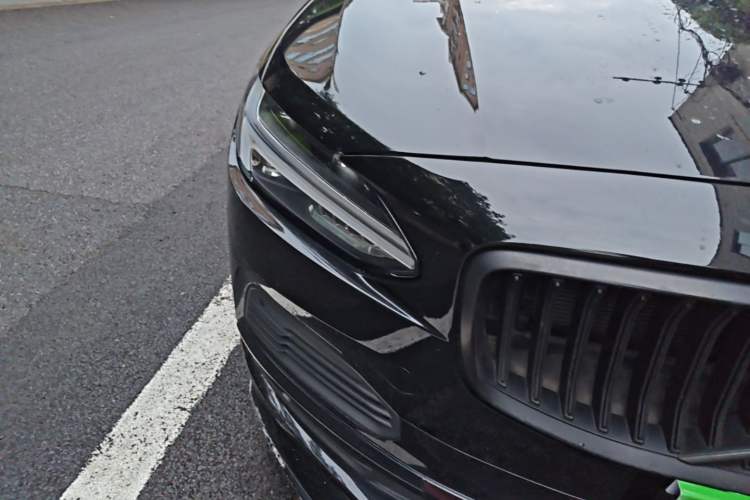 Used Volvo S90 New Energy 2021 T8 eDrive Hybrid Zhiyi Luxury Edition Right Front Headlight