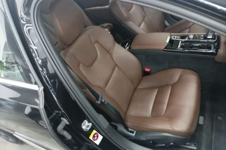 Used Volvo S90 New Energy 2021 T8 eDrive Hybrid Zhiyi Luxury Edition Right Front Seat