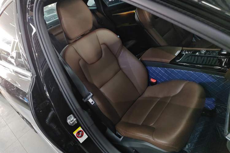 Used Volvo S90 New Energy 2021 T8 eDrive Hybrid Zhiyi Luxury Edition Right Front Seat