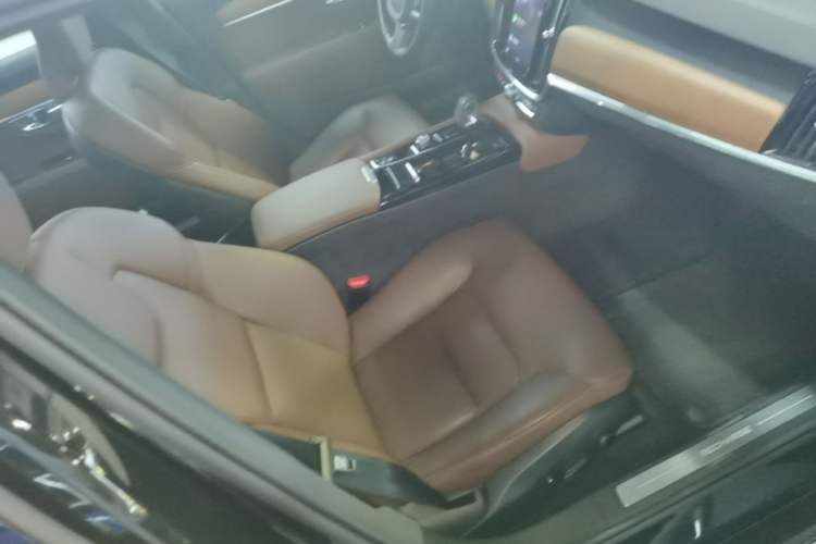 Used Volvo S90 New Energy 2021 T8 eDrive Hybrid Zhiyi Luxury Edition Right Front Seat