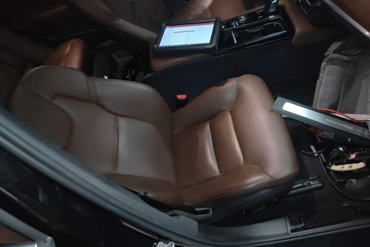 Used Volvo S90 New Energy 2021 T8 eDrive Hybrid Zhiyi Luxury Edition Right Front Seat