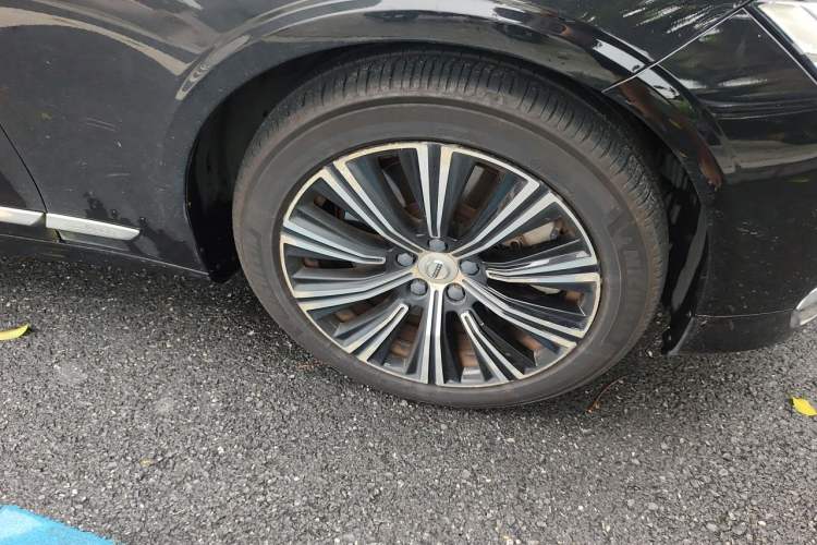 Used Volvo S90 New Energy 2021 T8 eDrive Hybrid Zhiyi Luxury Edition Right Front Wheel Hub