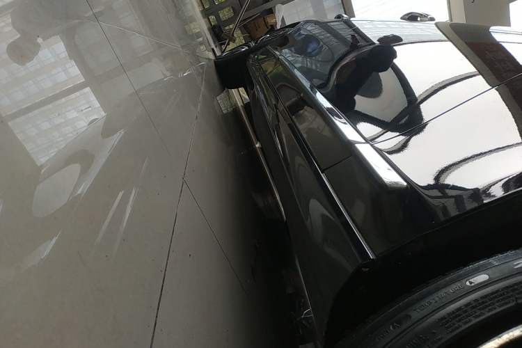 Used Volvo S90 New Energy 2021 T8 eDrive Hybrid Zhiyi Luxury Edition Right Side Sill