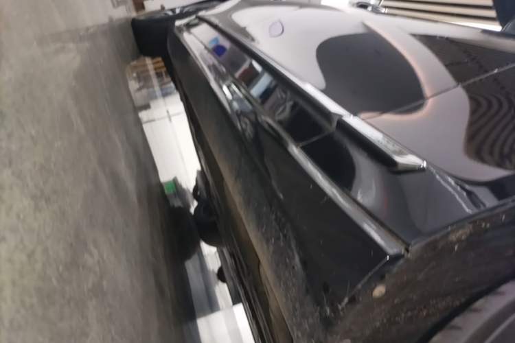 Used Volvo S90 New Energy 2021 T8 eDrive Hybrid Zhiyi Luxury Edition Right Side Sill