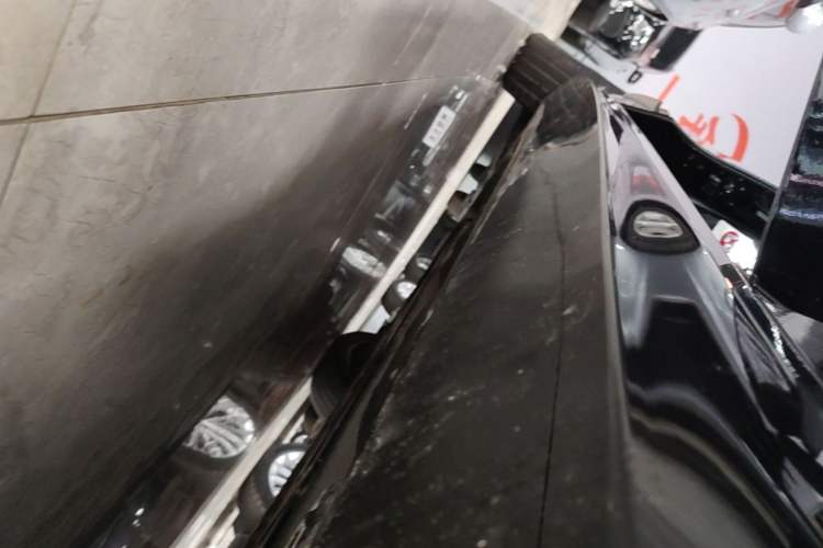 Used Volvo S90 New Energy 2021 T8 eDrive Hybrid Zhiyi Luxury Edition Right Side Sill