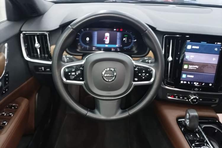 Used Volvo S90 New Energy 2021 T8 eDrive Hybrid Zhiyi Luxury Edition Steering Wheel