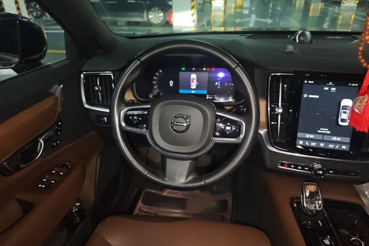 Used Volvo S90 New Energy 2021 T8 e-Drive Hybrid Luxury Edition Steering Wheel