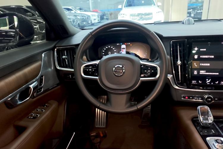 Used Volvo S90 New Energy 2021 T8 e-Drive Hybrid Luxury Edition Steering Wheel