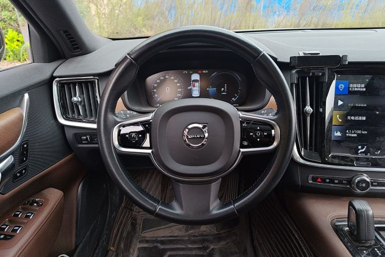 Used Volvo S90 New Energy 2021 T8 eDrive Hybrid Zhiyi Luxury Edition Steering Wheel