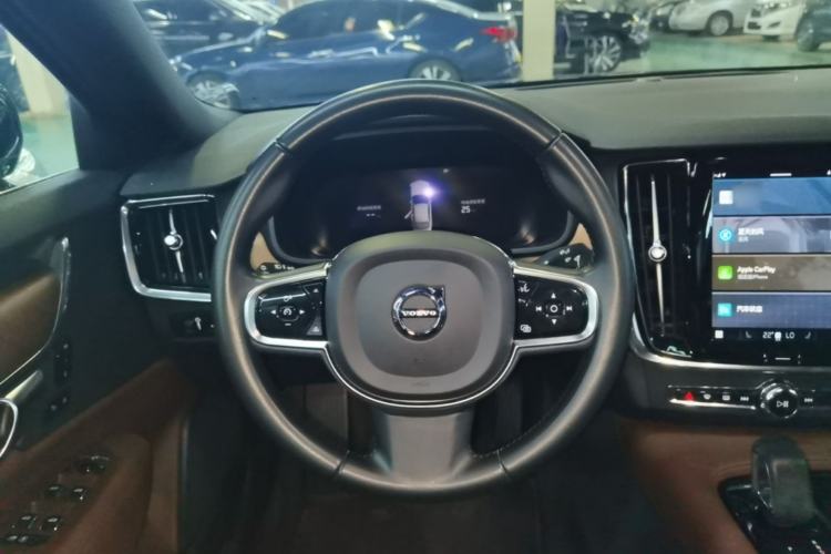 Used Volvo S90 New Energy 2021 T8 eDrive Hybrid Zhiyi Luxury Edition Steering Wheel