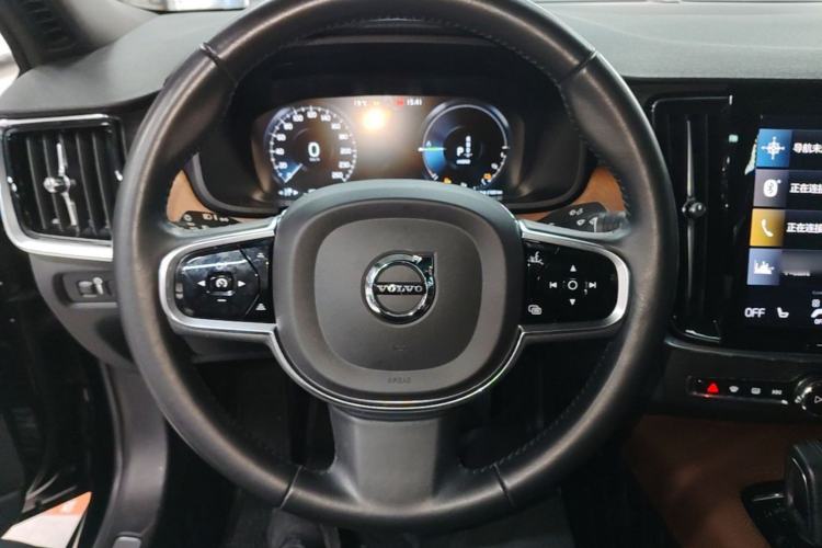 Used Volvo S90 New Energy 2021 T8 eDrive Hybrid Zhiyi Luxury Edition Steering Wheel