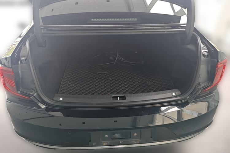 Used Volvo S90 New Energy 2021 T8 eDrive Hybrid Zhiyi Luxury Edition Trunk