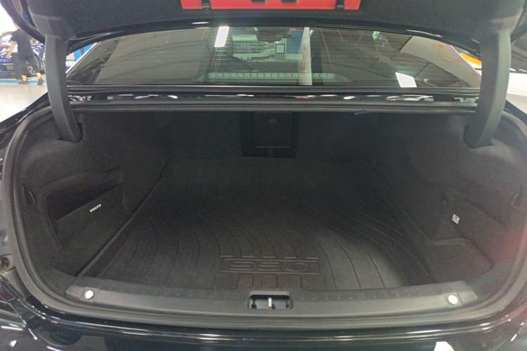 Used Volvo S90 New Energy 2021 T8 eDrive Hybrid Zhiyi Luxury Edition Trunk