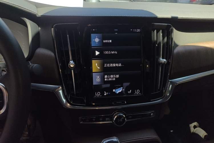Used Volvo S90 New Energy 2021 T8 e-Drive Hybrid Luxury Edition Audio And AC Panel