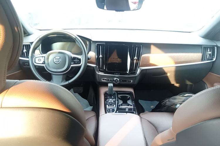 Used Volvo S90 New Energy 2021 T8 eDrive Hybrid Zhiyi Luxury Edition Center Console