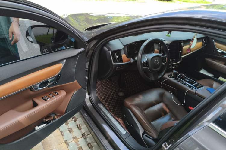 Used Volvo S90 New Energy 2021 T8 eDrive Hybrid Zhiyi Luxury Edition Driver Seat