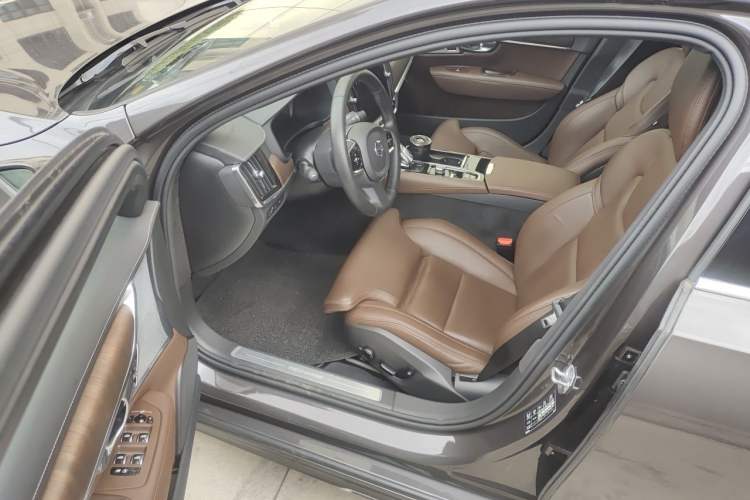 Used Volvo S90 New Energy 2021 T8 e-Drive Hybrid Luxury Edition Driver Seat