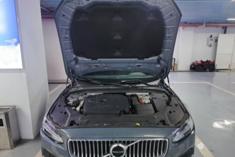 Used Volvo S90 New Energy 2021 T8 eDrive Hybrid Zhiyi Luxury Edition Engine Bay