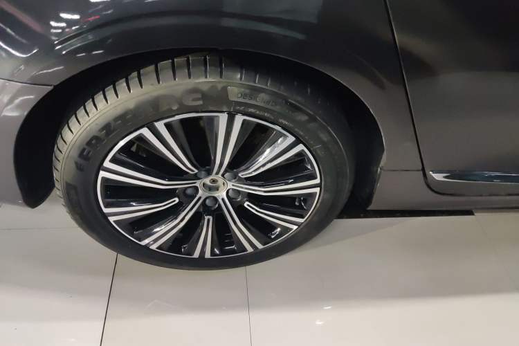 Used Volvo S90 New Energy 2021 T8 eDrive Hybrid Zhiyi Luxury Edition Exterior 2
