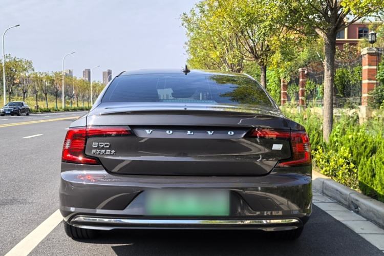 Used Volvo S90 New Energy 2021 T8 eDrive Hybrid Zhiyi Luxury Edition Exterior 6