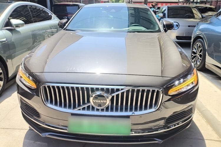 Used Volvo S90 New Energy 2021 T8 e-Drive Hybrid Luxury Edition Front