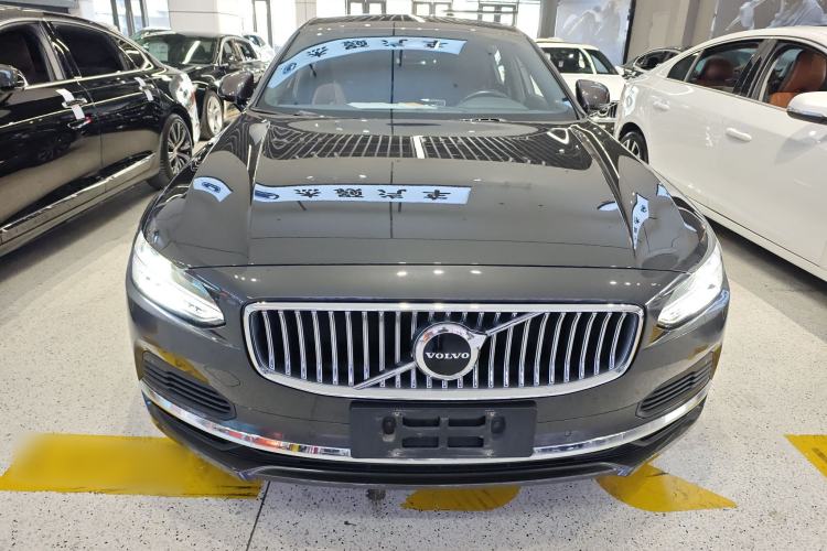 Used Volvo S90 New Energy 2021 T8 e-Drive Hybrid Luxury Edition Front