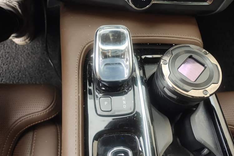 Used Volvo S90 New Energy 2021 T8 e-Drive Hybrid Luxury Edition Gear Lever
