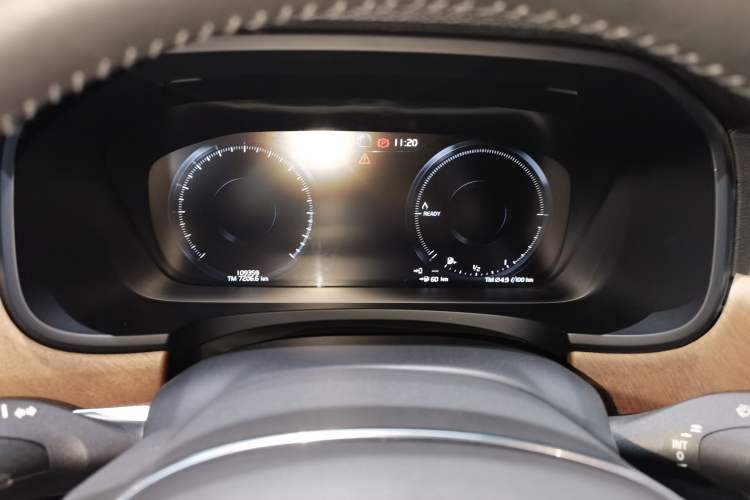 Used Volvo S90 New Energy 2021 T8 eDrive Hybrid Zhiyi Luxury Edition Instrument Cluster