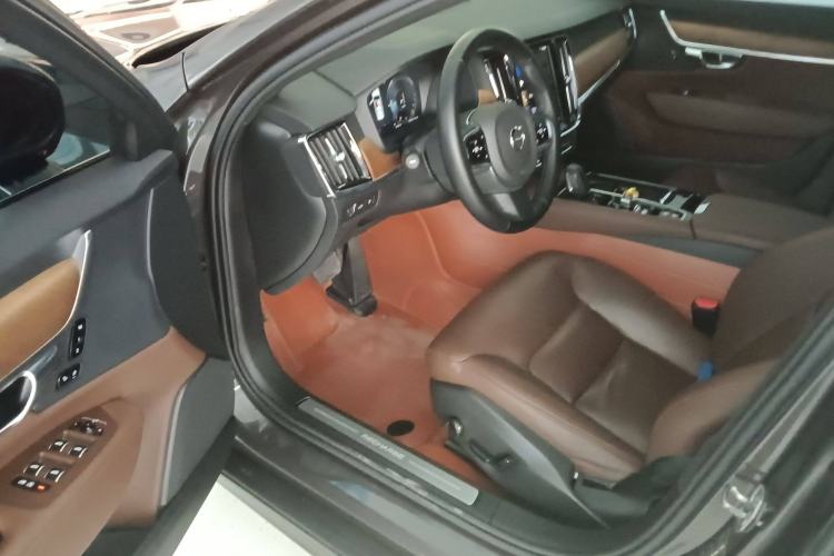 Used Volvo S90 New Energy 2021 T8 eDrive Hybrid Zhiyi Luxury Edition Interior 3