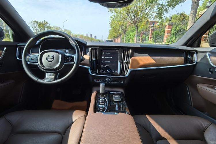 Used Volvo S90 New Energy 2021 T8 eDrive Hybrid Zhiyi Luxury Edition Interior 5