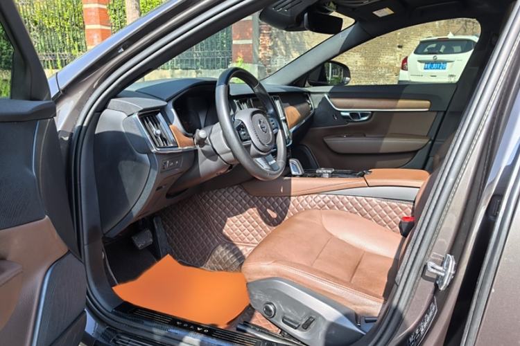 Used Volvo S90 New Energy 2021 T8 eDrive Hybrid Zhiyi Luxury Edition Interior 6
