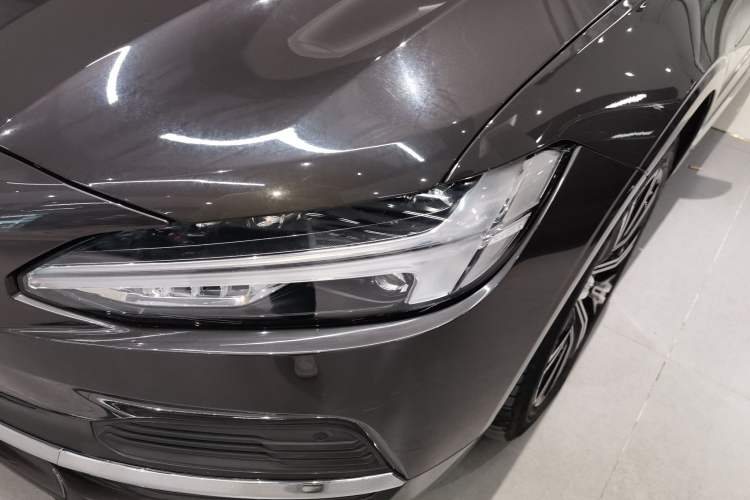Used Volvo S90 New Energy 2021 T8 eDrive Hybrid Zhiyi Luxury Edition Left Front Headlight