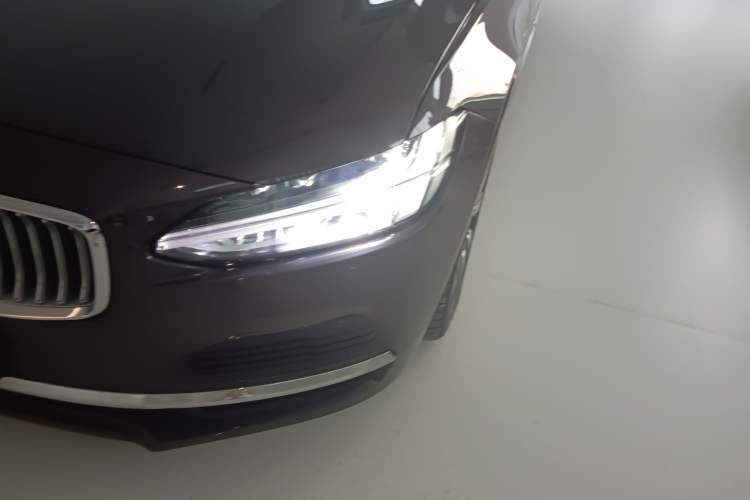 Used Volvo S90 New Energy 2021 T8 eDrive Hybrid Zhiyi Luxury Edition Left Front Headlight