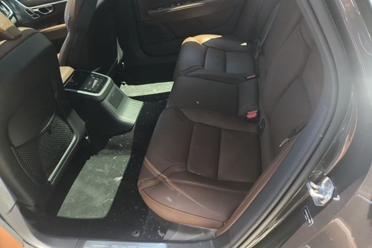Used Volvo S90 New Energy 2021 T8 e-Drive Hybrid Luxury Edition Left Rear Seat