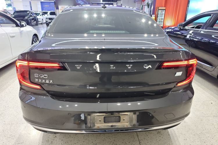 Used Volvo S90 New Energy 2021 T8 e-Drive Hybrid Luxury Edition Rear