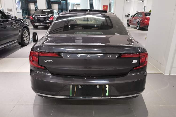 Used Volvo S90 New Energy 2021 T8 eDrive Hybrid Zhiyi Luxury Edition Rear