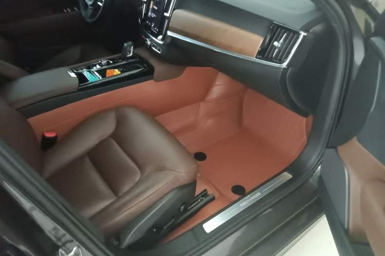 Used Volvo S90 New Energy 2021 T8 eDrive Hybrid Zhiyi Luxury Edition Right Front Seat