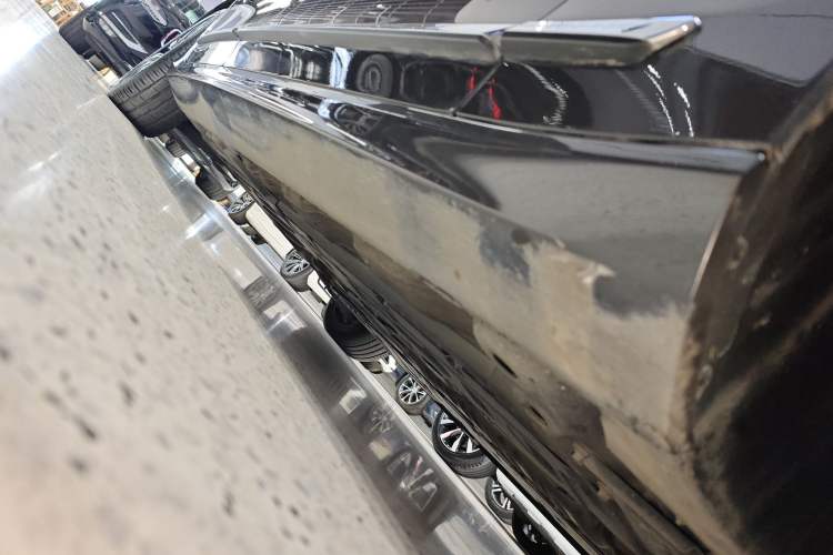 Used Volvo S90 New Energy 2021 T8 e-Drive Hybrid Luxury Edition Right Side Sill