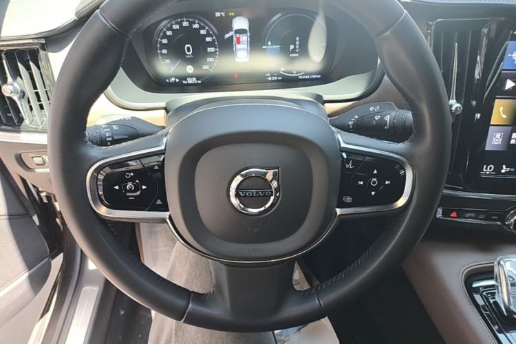 Used Volvo S90 New Energy 2021 T8 e-Drive Hybrid Luxury Edition Steering Wheel