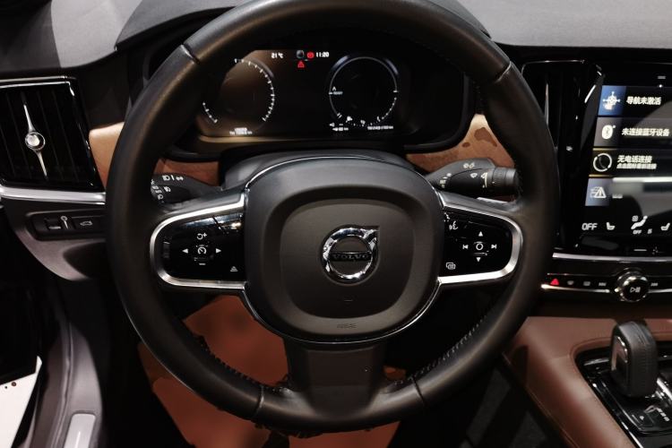 Used Volvo S90 New Energy 2021 T8 eDrive Hybrid Zhiyi Luxury Edition Steering Wheel