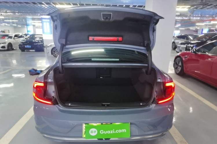 Used Volvo S90 New Energy 2021 T8 eDrive Hybrid Zhiyi Luxury Edition Trunk