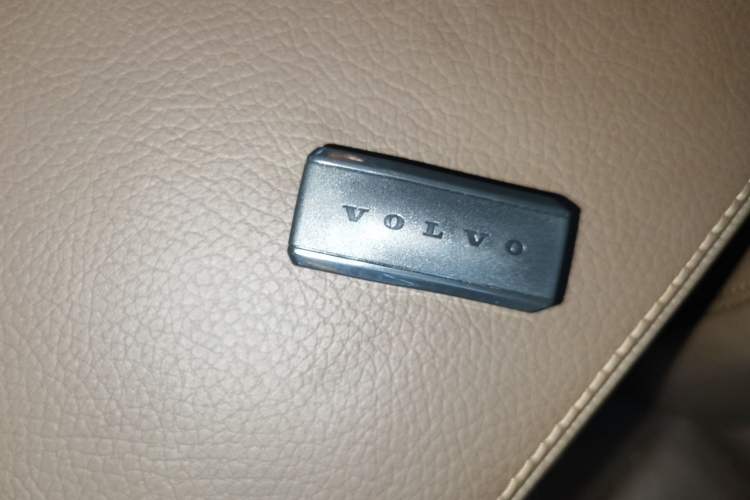 Used Volvo S90 New Energy 2021 T8 eDrive Hybrid Zhiyi Luxury Edition Vehicle Key